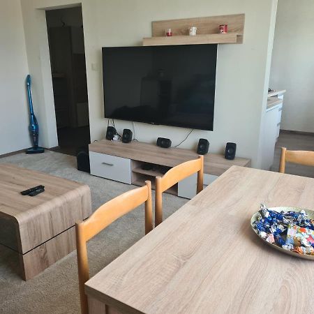 Apartman Valentin Apartment Komarno Exterior photo