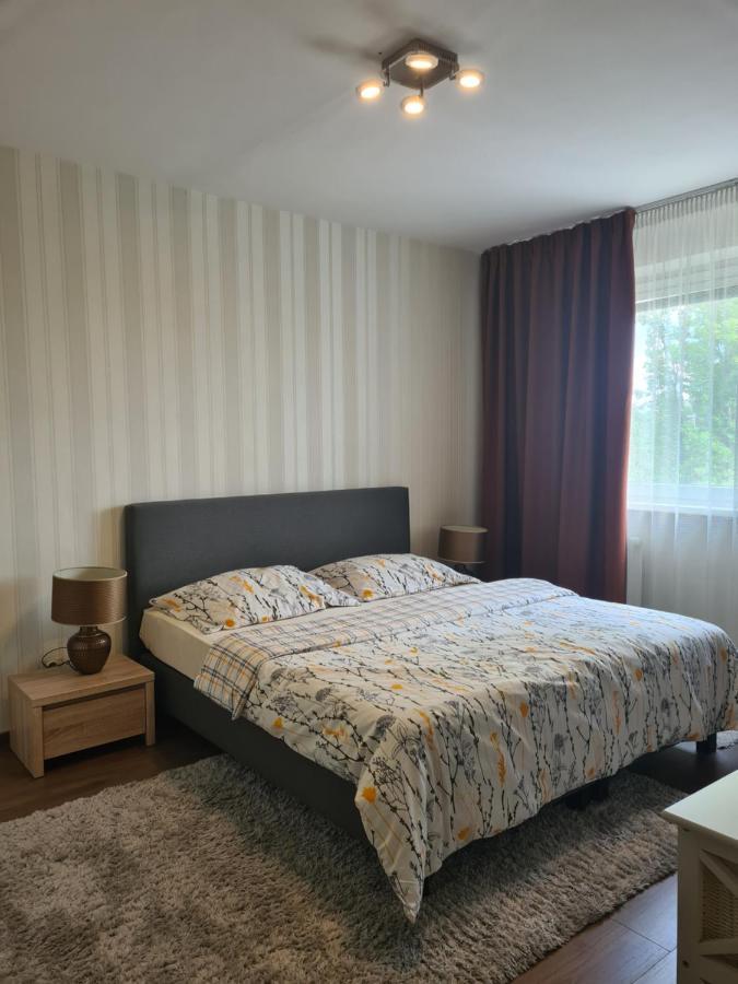 Apartman Valentin Apartment Komarno Exterior photo